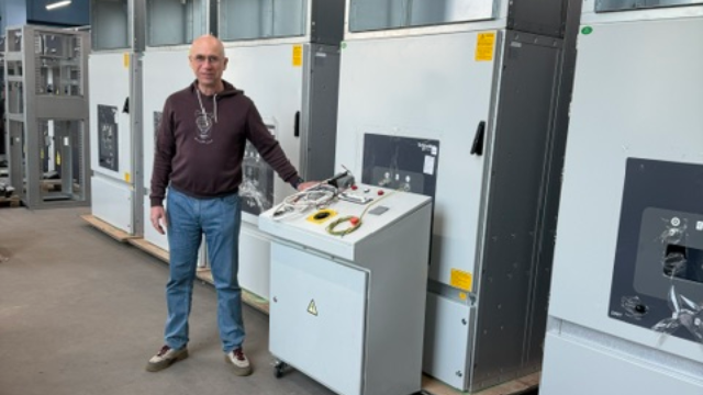 Підписан контракт на виготовлення КРПЗ на базі вимикачів Schneider Electric